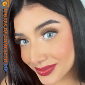 Lentes de contacto de color celeste