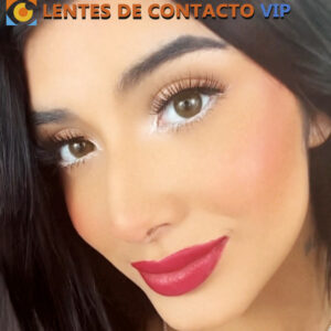 lentes de contacto de color marrón