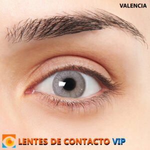 lentes de contacto de color celeste