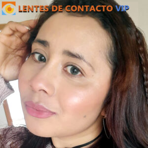 lentes de contacto de color verde