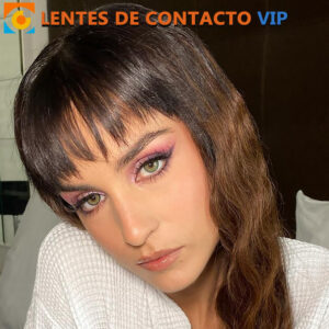 lentes de contacto de color verde