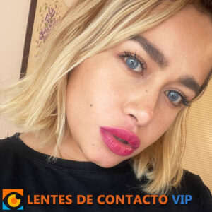 lentes de contacto de color celeste